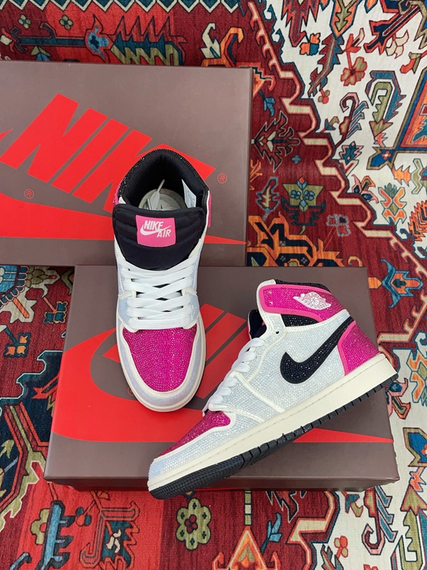 ナイキ靴正面デザイン